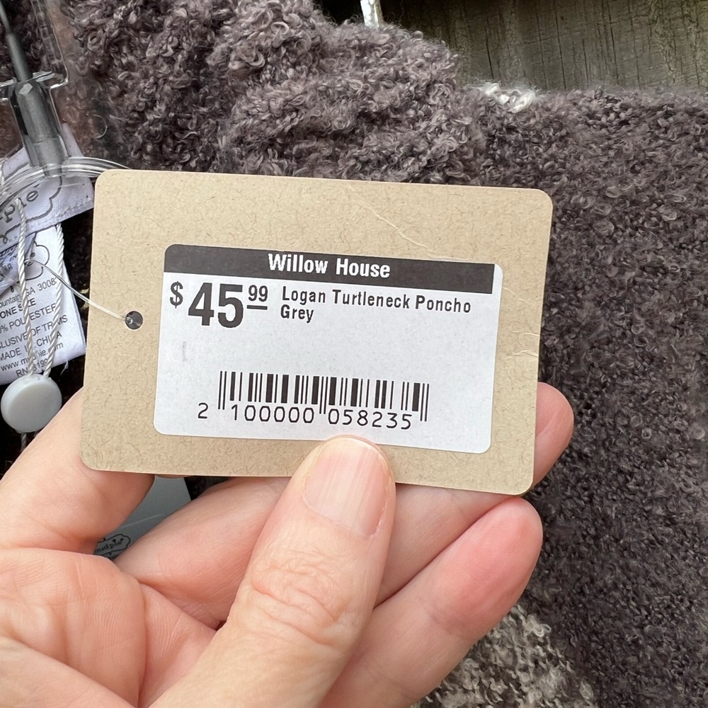 👗Mud Pie Cozy Turtleneck Poncho with Red and Gray Accents - Picture 6 of 8